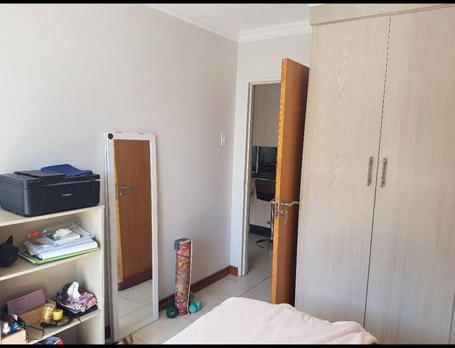 2 BEDROOM APARTMENT FOR SALE IN HILLCREST